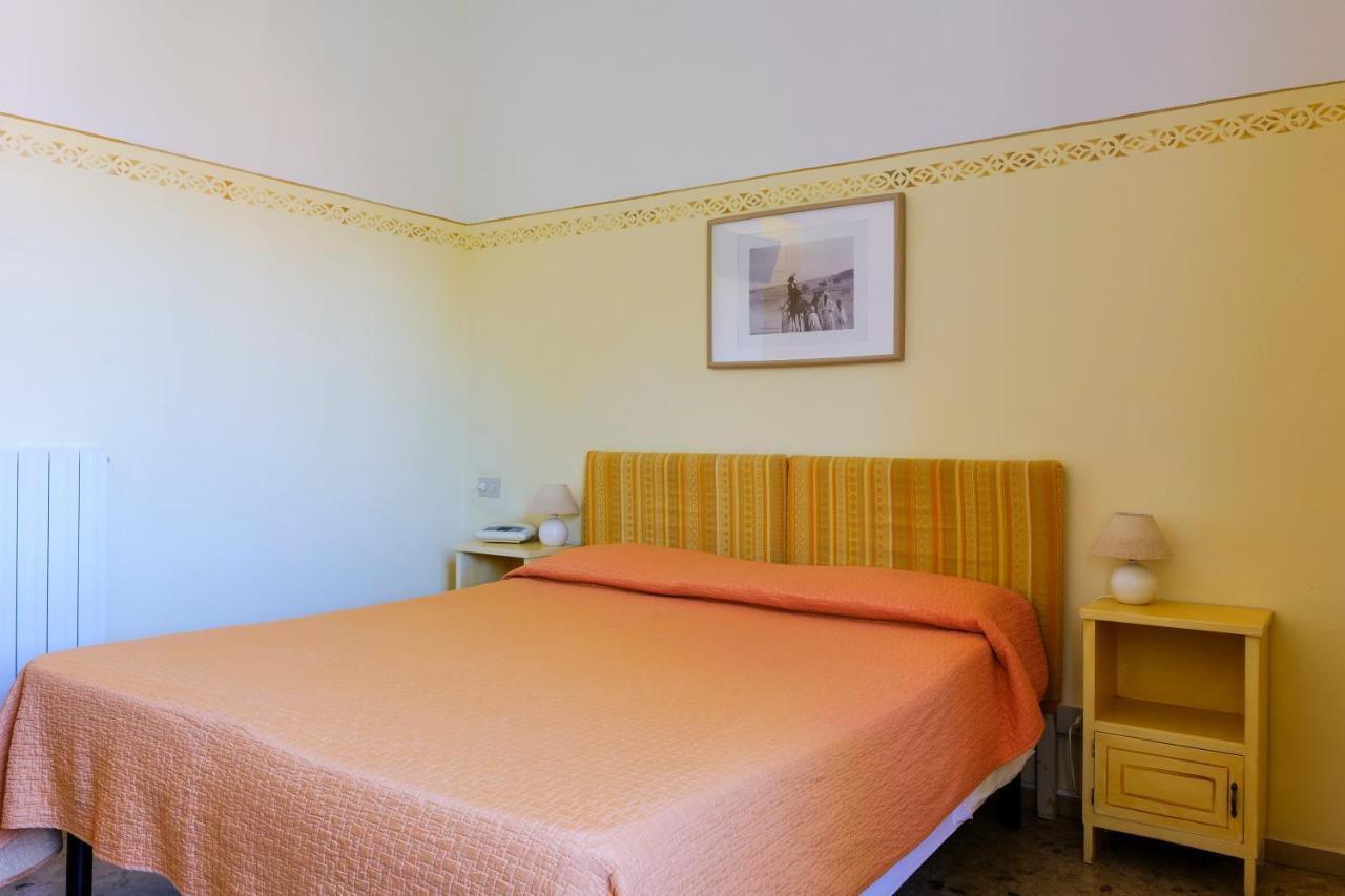 Hotel Club I Pini - Residenza D'Epoca In Versilia Λίντο ντι Καμαϊόρε Εξωτερικό φωτογραφία