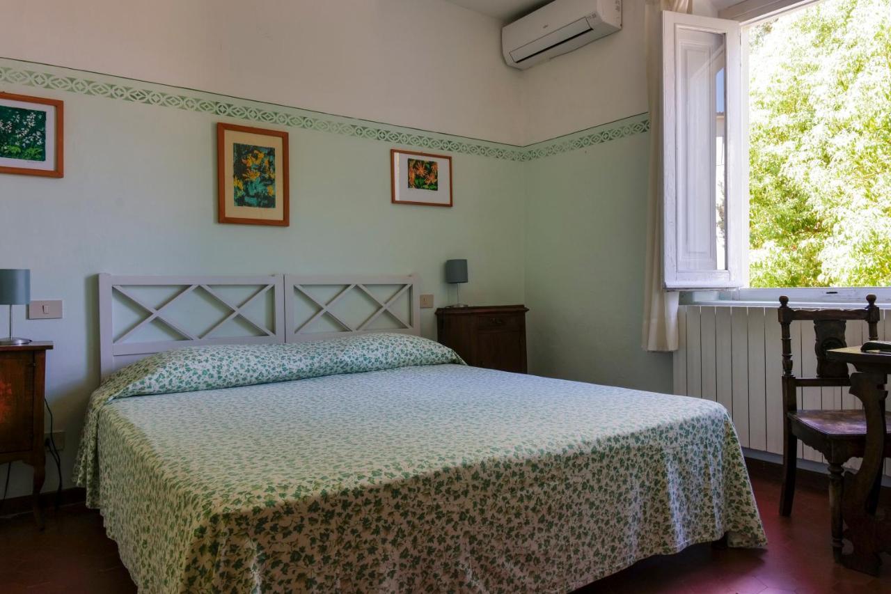 Hotel Club I Pini - Residenza D'Epoca In Versilia Λίντο ντι Καμαϊόρε Εξωτερικό φωτογραφία