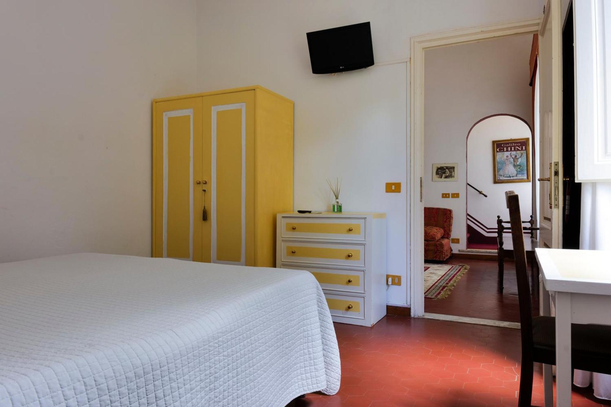 Hotel Club I Pini - Residenza D'Epoca In Versilia Λίντο ντι Καμαϊόρε Εξωτερικό φωτογραφία