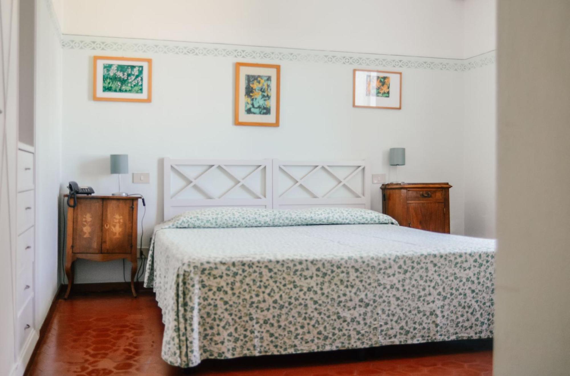 Hotel Club I Pini - Residenza D'Epoca In Versilia Λίντο ντι Καμαϊόρε Εξωτερικό φωτογραφία